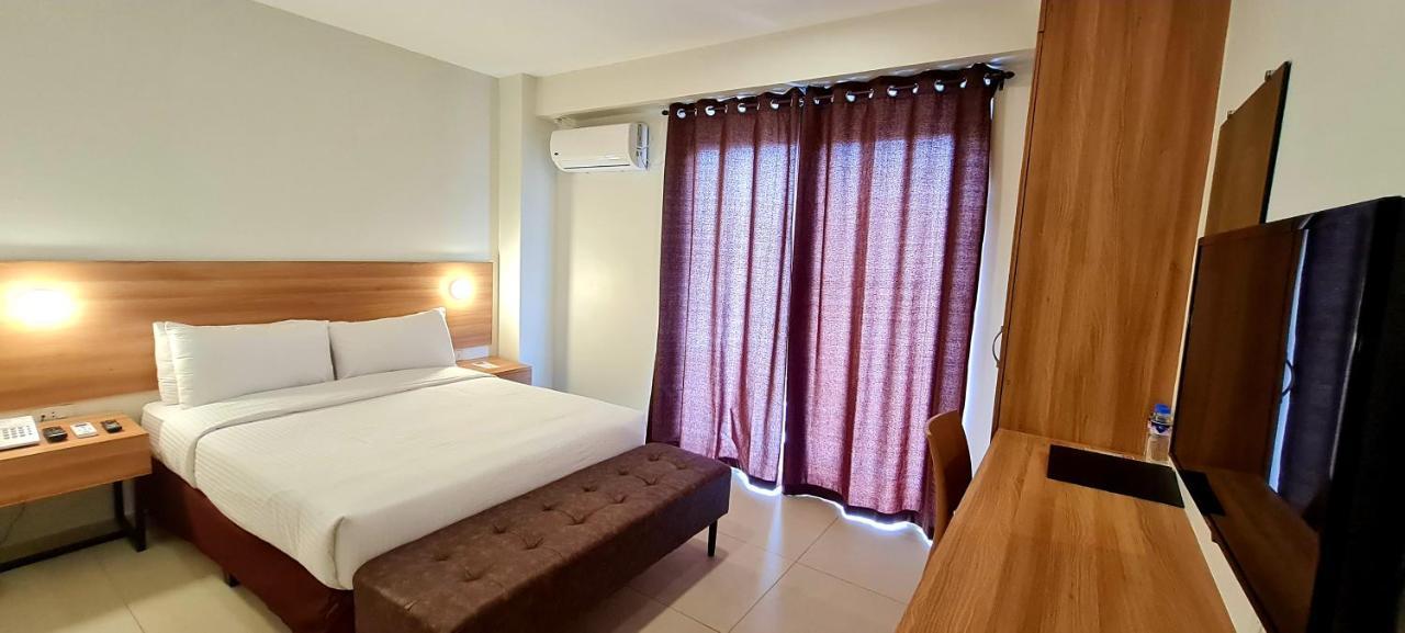 Mango Suites Tuguegarao City Exterior photo