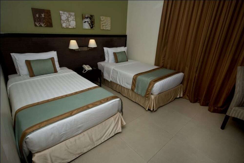 Mango Suites Tuguegarao City Exterior photo